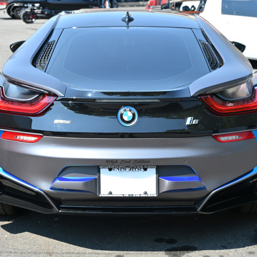 i8-back-center