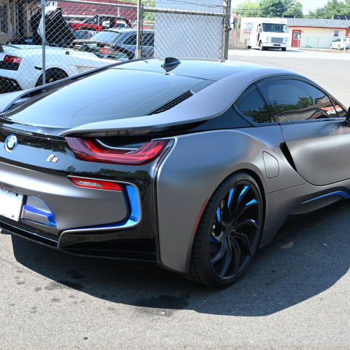 i8-back