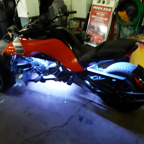 orange-canam-white-underglow