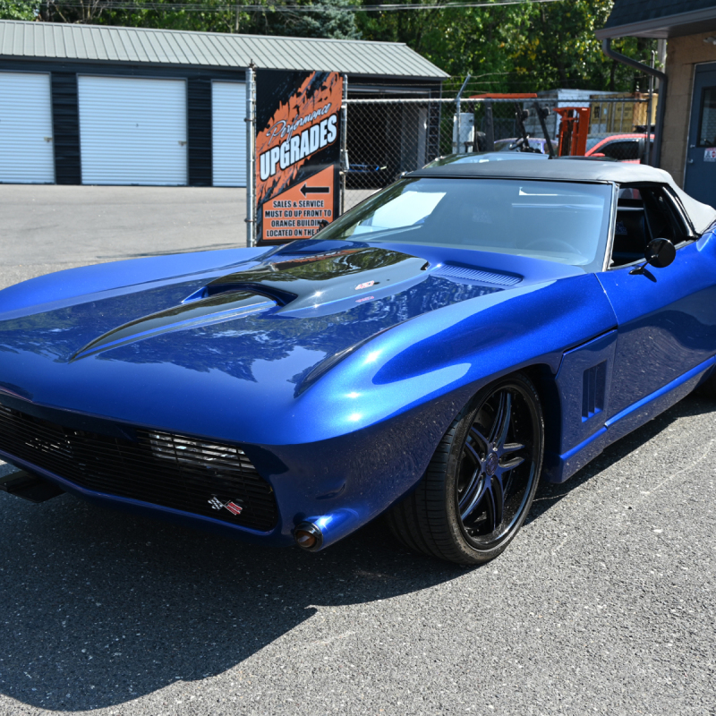 blue-custom-corvette